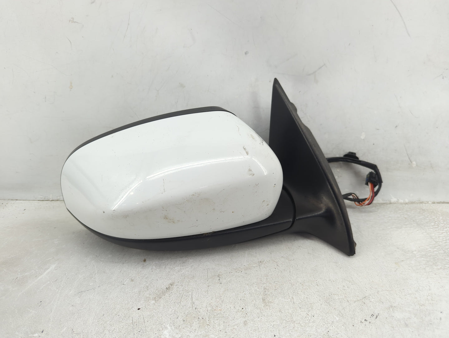 2014-2021 Jeep Cherokee Passenger Side View Mirror - Right Door Mirror OEM Used - Oemusedautoparts1.com