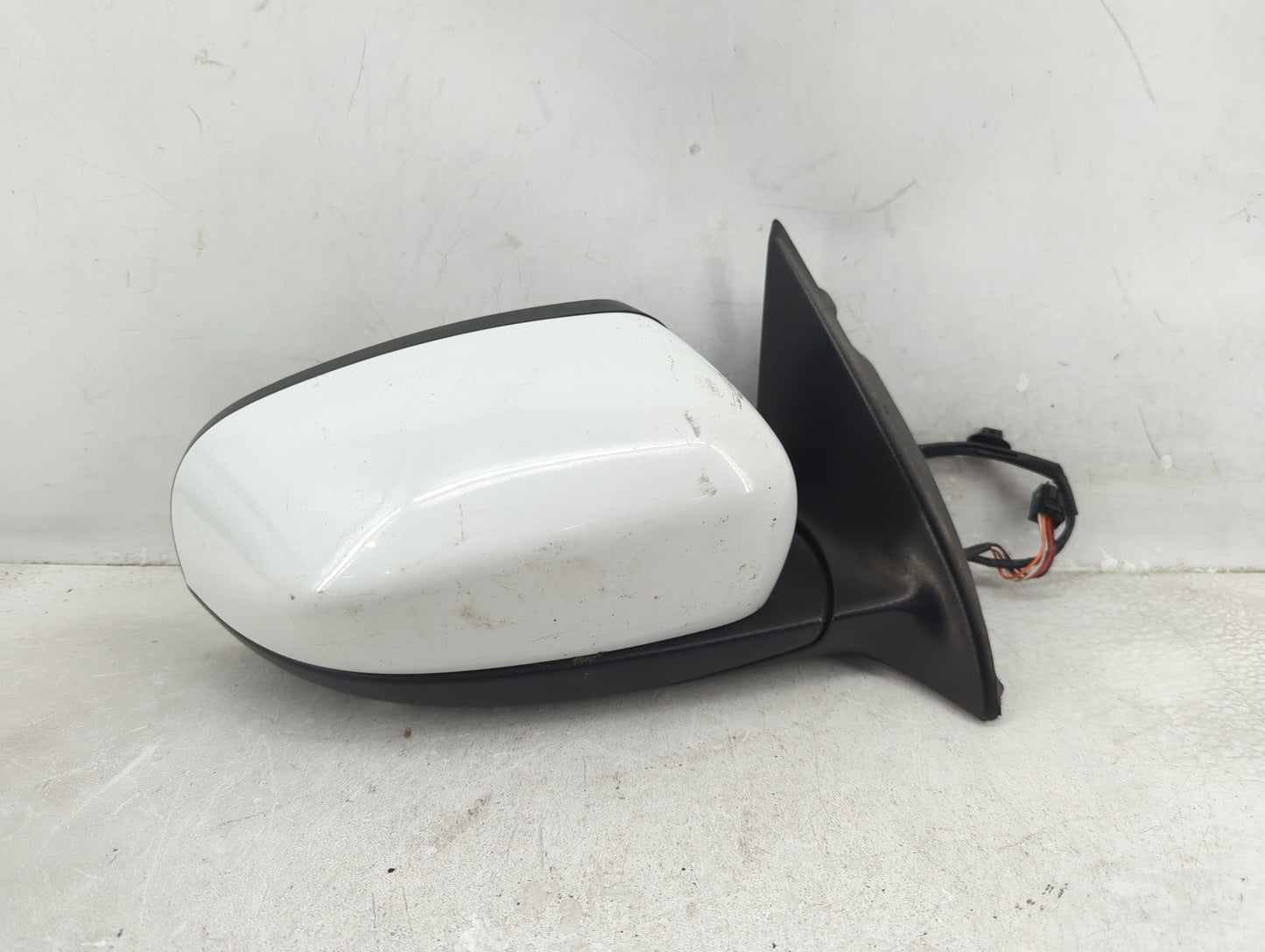 2014-2021 Jeep Cherokee Passenger Side View Mirror - Right Door Mirror OEM Used - Oemusedautoparts1.com