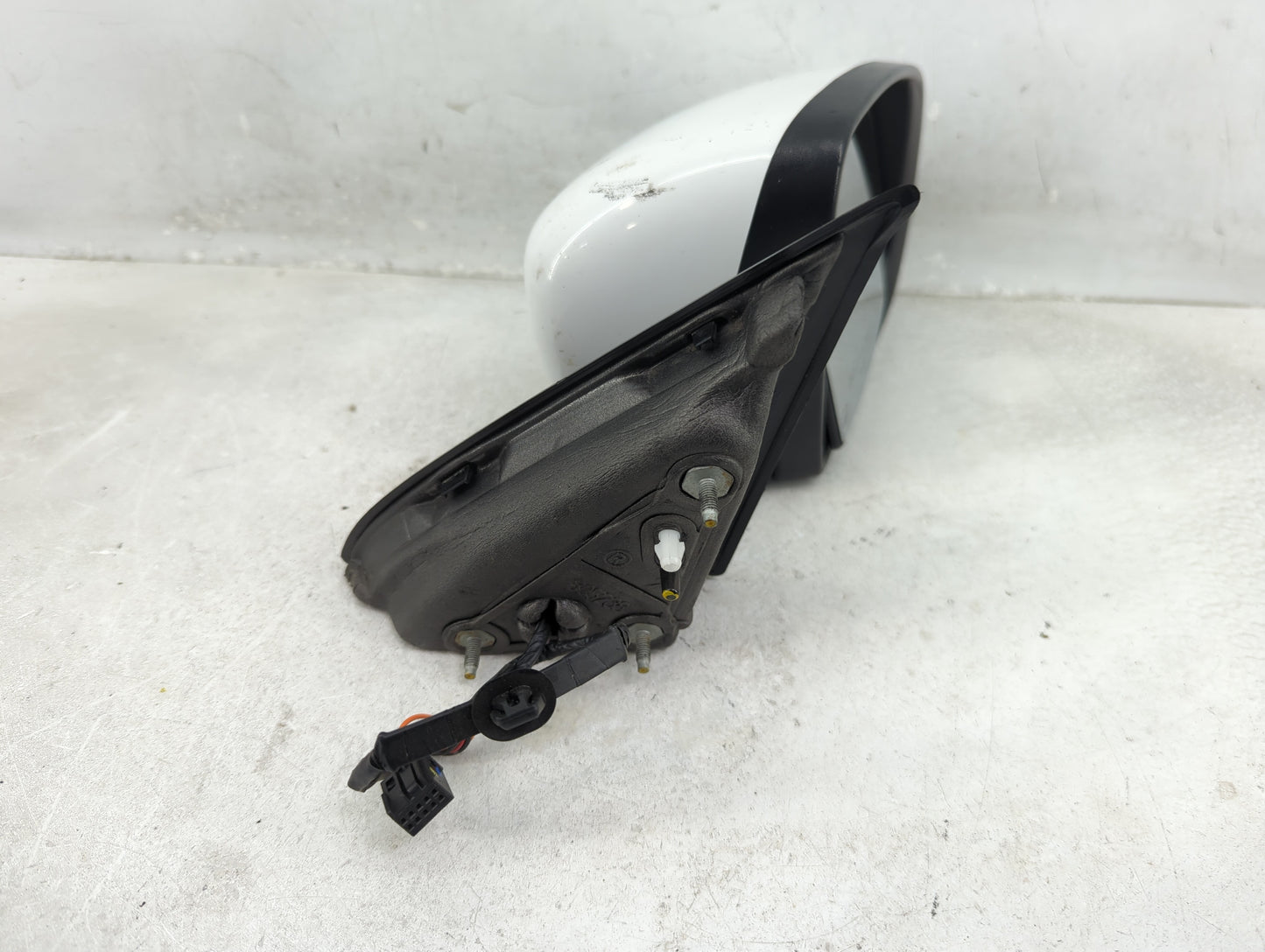 2014-2021 Jeep Cherokee Passenger Side View Mirror - Right Door Mirror OEM Used - Oemusedautoparts1.com