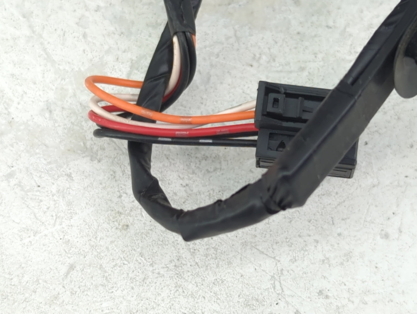 2014-2021 Jeep Cherokee Passenger Side View Mirror - Right Door Mirror OEM Used - Oemusedautoparts1.com