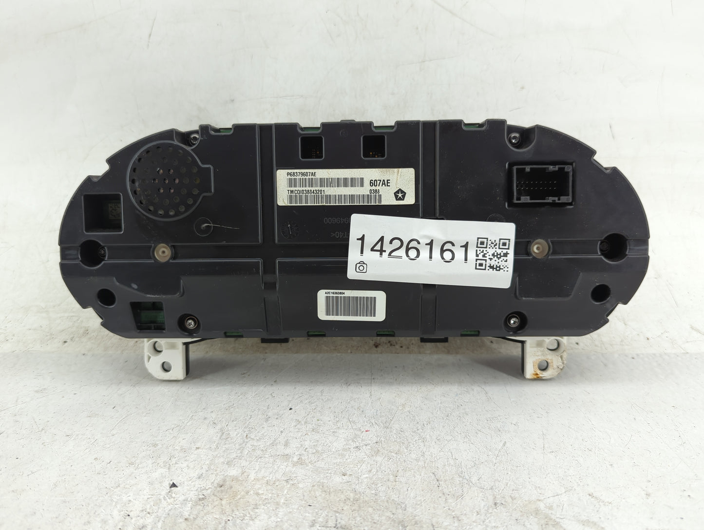 2019 Jeep Cherokee Instrument Cluster Speedometer Gauges P/N:68379607AE Fits OEM Used Auto Parts - Oemusedautoparts1.com