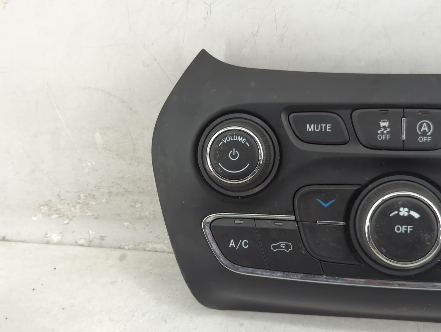 2019-2022 Jeep Cherokee Climate Control Module Temperature AC/Heater Replacement P/N:68285938AB Fits Fits 2019 2020 2021 202