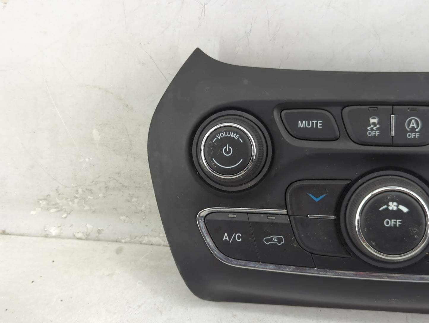 2019-2022 Jeep Cherokee Climate Control Module Temperature AC/Heater Replacement P/N:68285938AB Fits Fits 2019 2020 2021 202