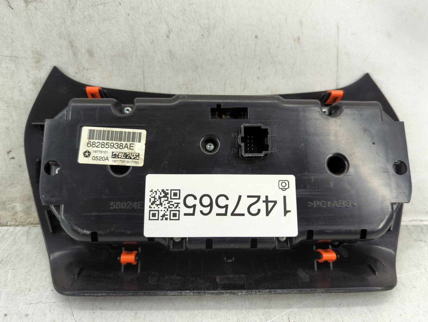 2019-2022 Jeep Cherokee Climate Control Module Temperature AC/Heater Replacement P/N:68285938AE 68285938AB Fits OEM Used Aut