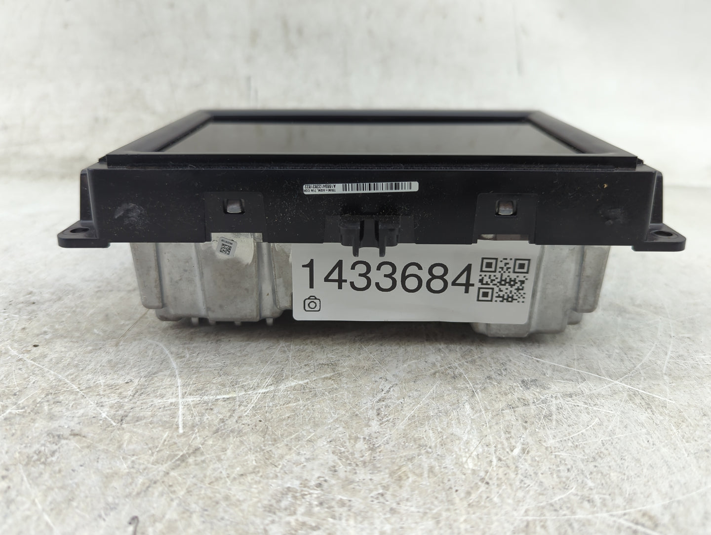 2019 Jeep Cherokee Information Display Screen Black - Oemusedautoparts1.com