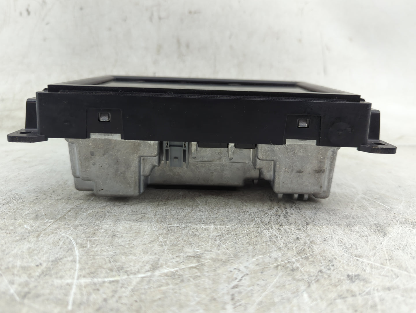 2019 Jeep Cherokee Information Display Screen Black - Oemusedautoparts1.com