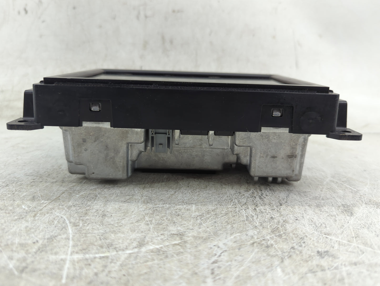 2019 Jeep Cherokee Information Display Screen Black - Oemusedautoparts1.com