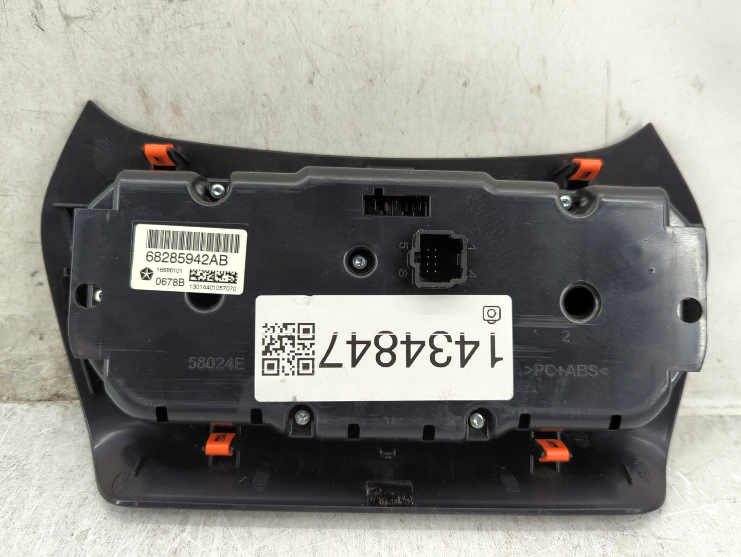 2019-2022 Jeep Cherokee Climate Control Module Temperature AC/Heater Replacement P/N:68285942AB Fits Fits 2019 2020 2021 202