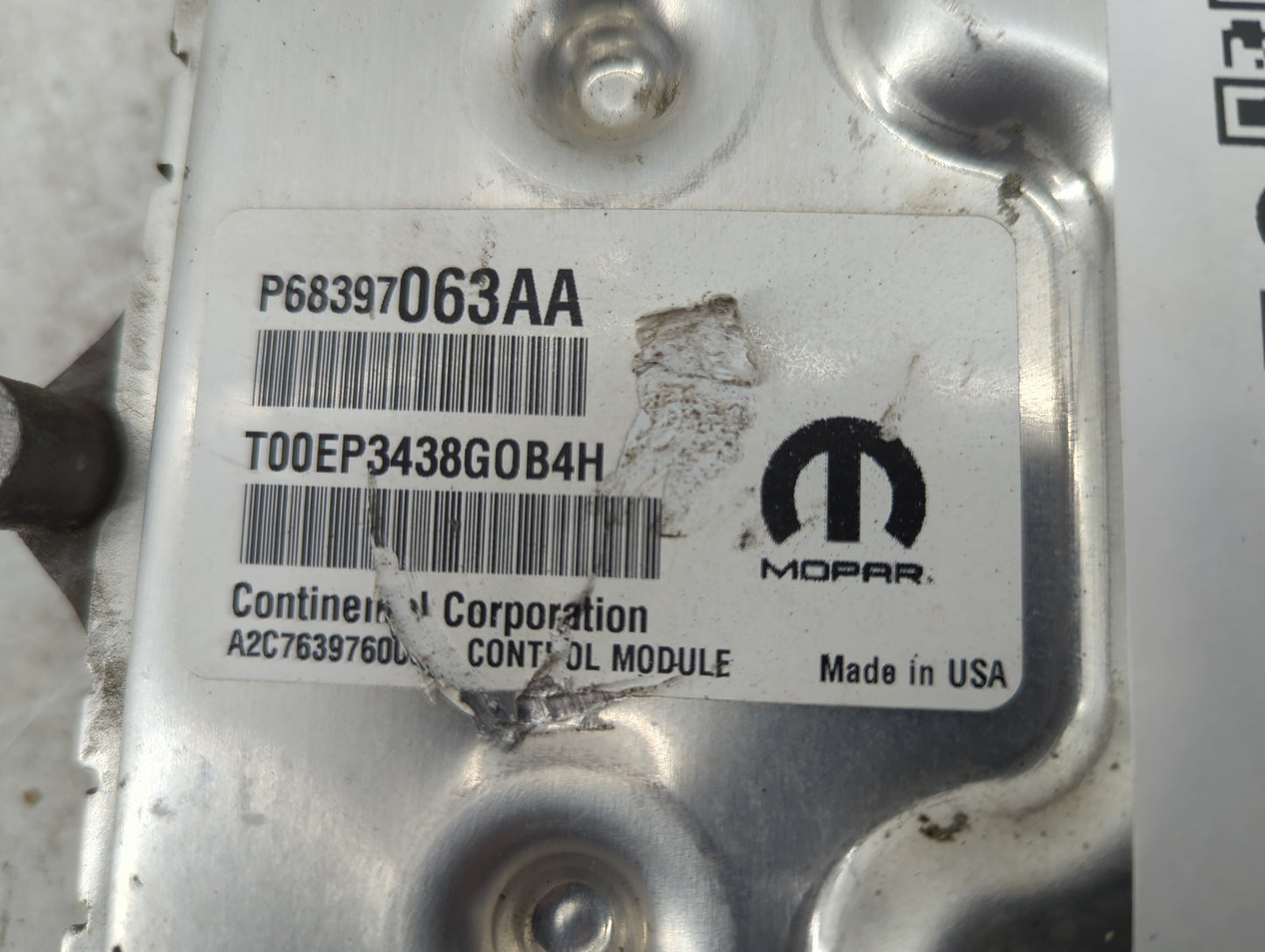 2019-2020 Jeep Cherokee PCM Engine Control Computer ECU ECM PCU OEM P/N:P68397063AA P68354924AJ Fits Fits 2019 2020 OEM Used