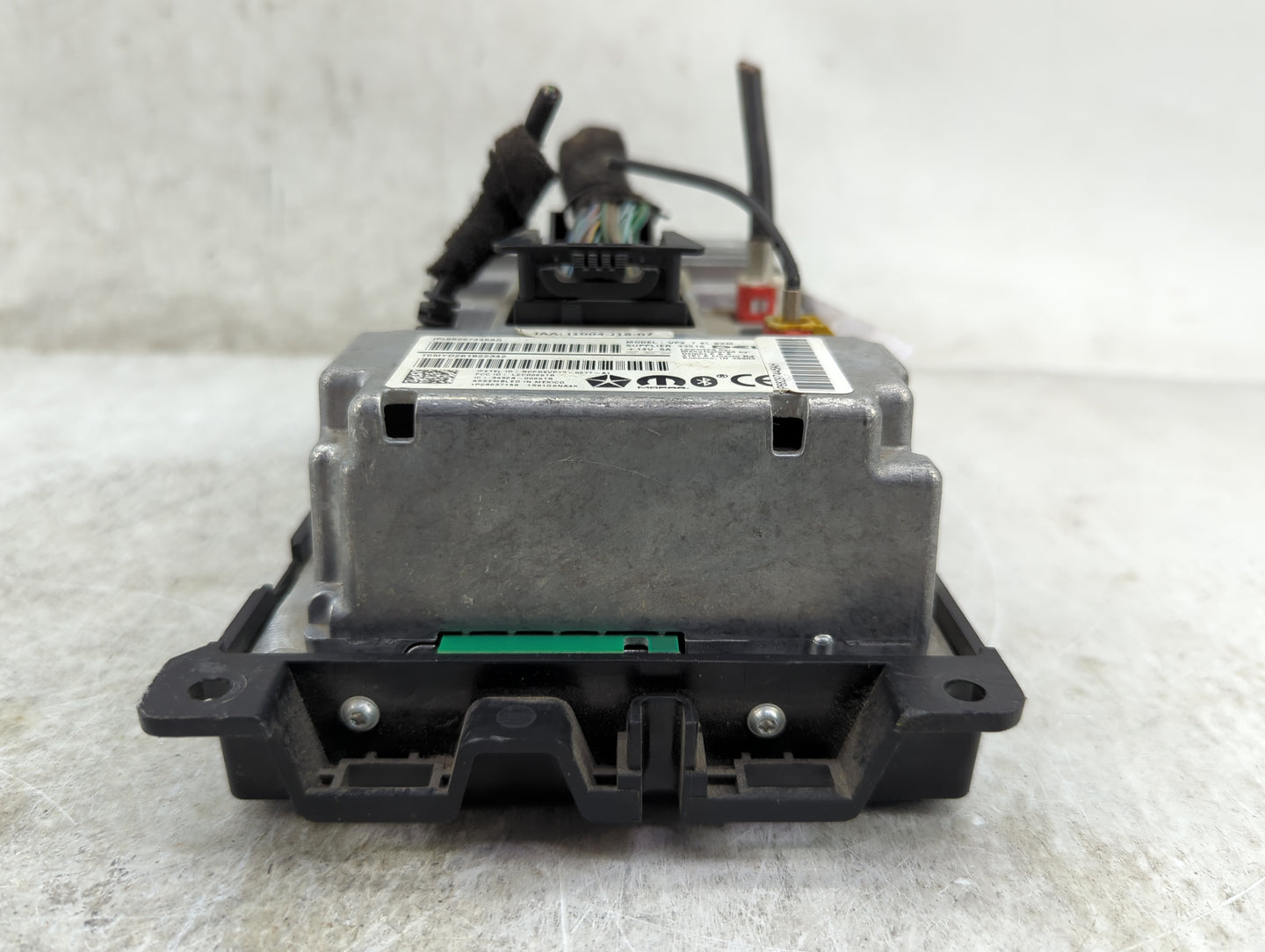 2019 Jeep Cherokee Radio AM FM Cd Player Receiver Replacement P/N:P68297445AG P68297445AH, RCPDFVP17-0277-A1, L2CDD69TR Fits