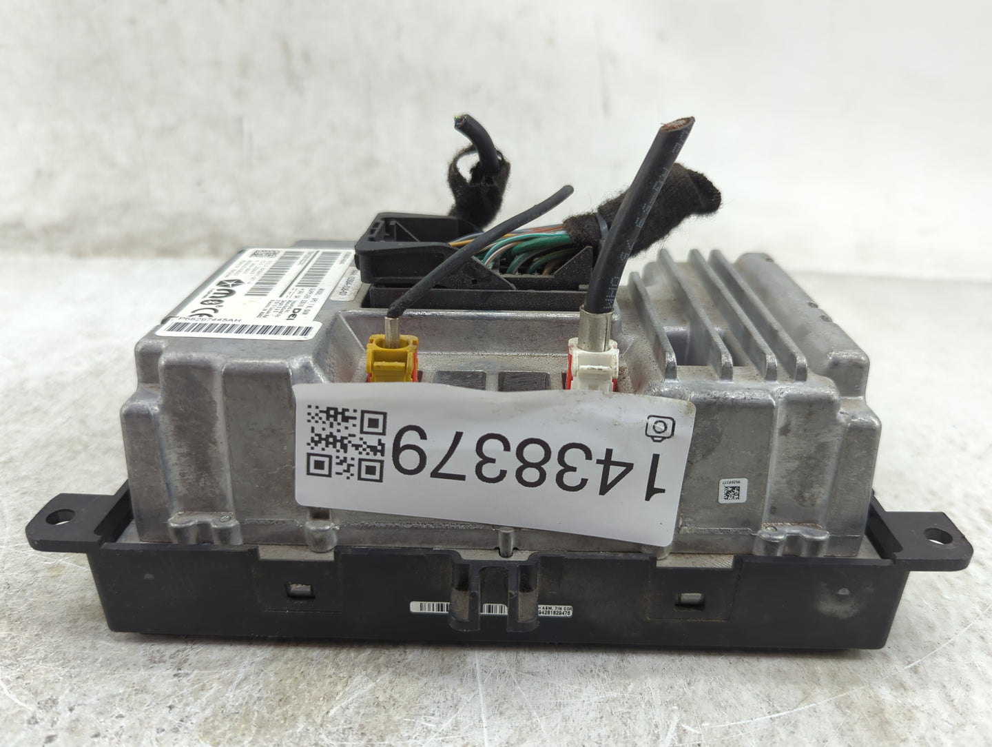 2019 Jeep Cherokee Radio AM FM Cd Player Receiver Replacement P/N:P68297445AG P68297445AH, RCPDFVP17-0277-A1, L2CDD69TR Fits