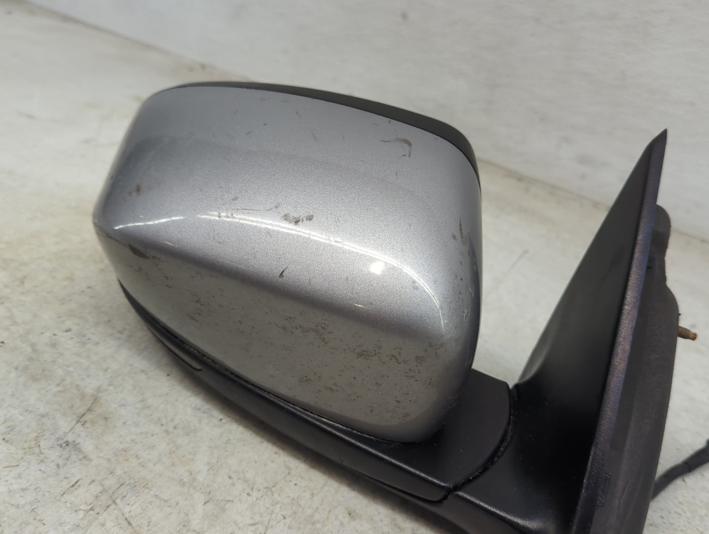 2014-2021 Jeep Cherokee Passenger Side View Mirror - Right Door Mirror OEM Used - Oemusedautoparts1.com