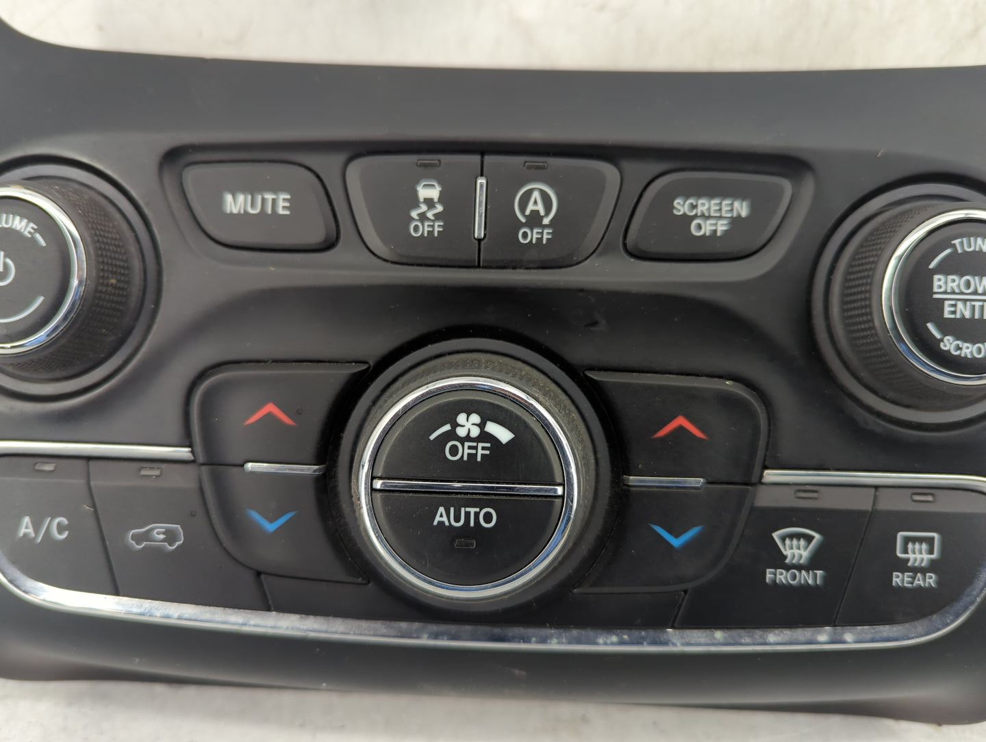 2019-2022 Jeep Cherokee Climate Control Module Temperature AC/Heater Replacement P/N:68285942AD Fits Fits 2019 2020 2021 202