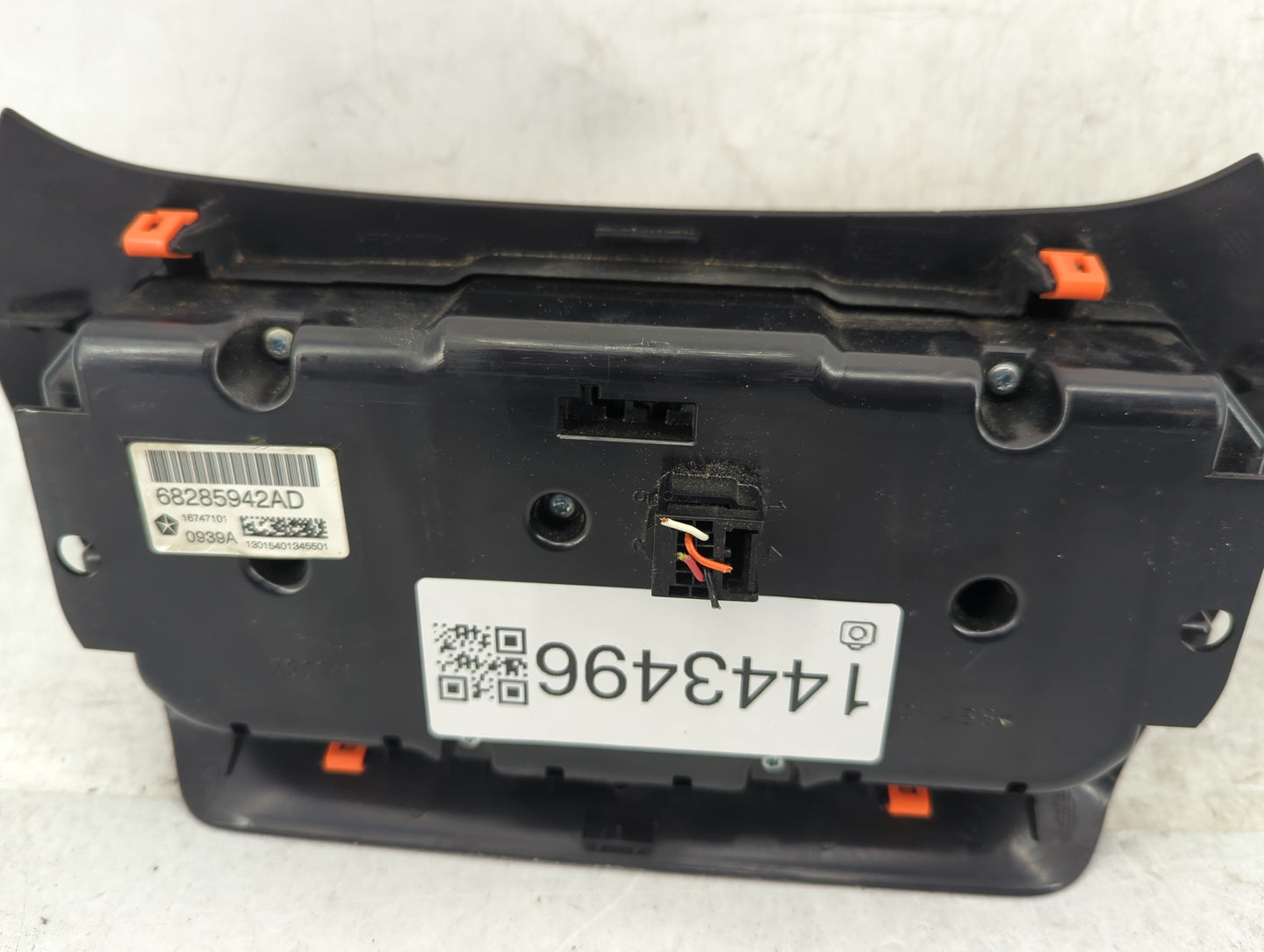 2019-2022 Jeep Cherokee Climate Control Module Temperature AC/Heater Replacement P/N:68285942AD Fits Fits 2019 2020 2021 202