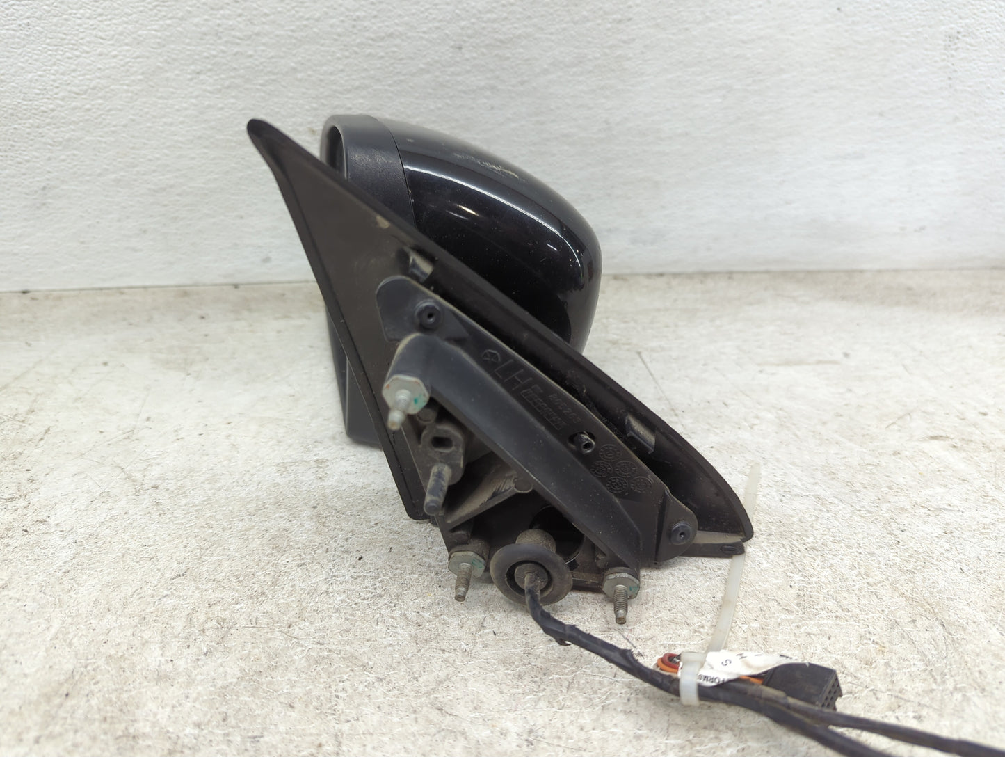 2014-2021 Jeep Cherokee Driver Side View Mirror - Left Door Mirror OEM Used - Oemusedautoparts1.com