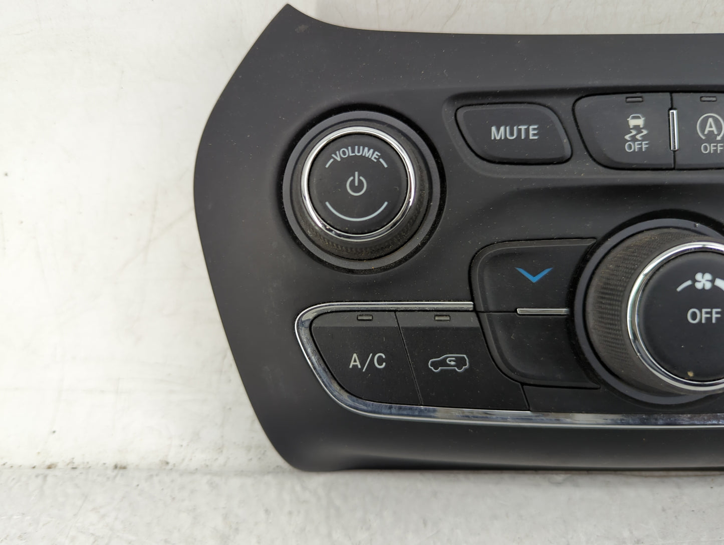 2019-2022 Jeep Cherokee Climate Control Module Temperature AC/Heater Replacement P/N:68285938AC Fits Fits 2019 2020 2021 202