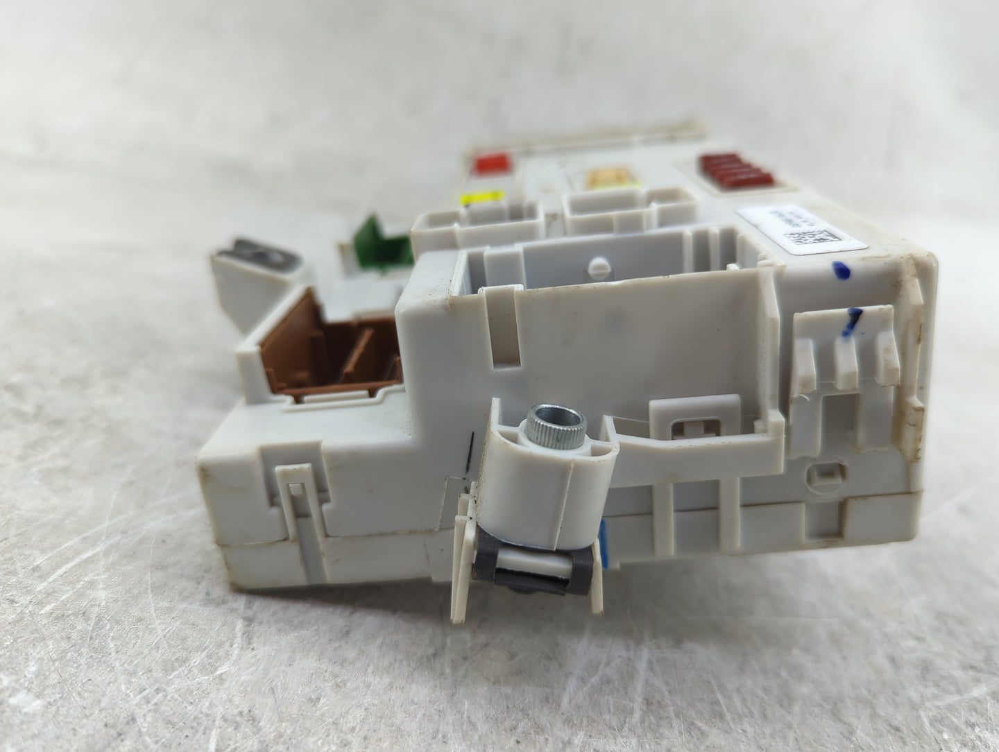 2019-2022 Jeep Cherokee Power Supply Control Module 0gpm9116ij7u - Oemusedautoparts1.com