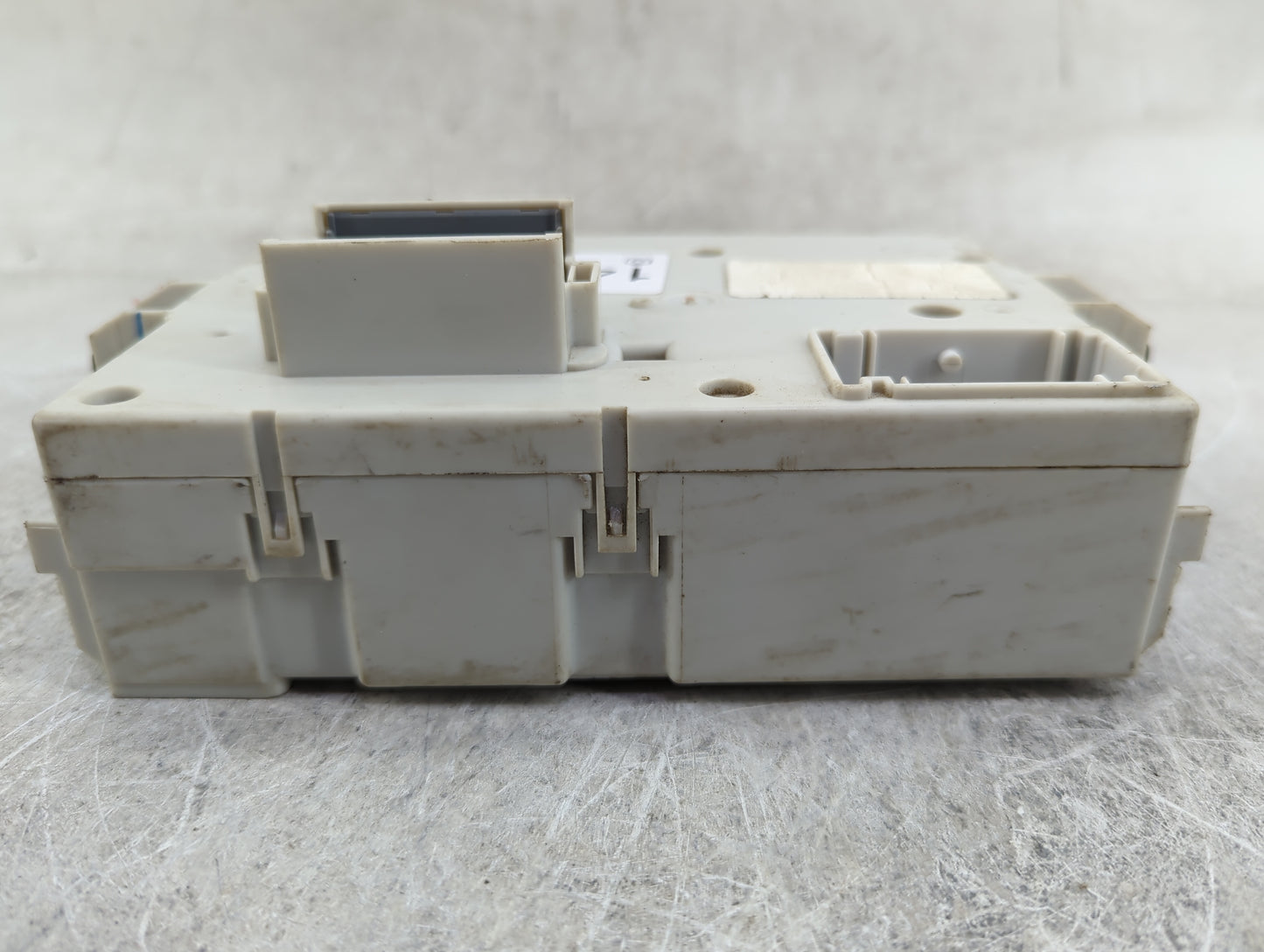 2019-2022 Jeep Cherokee Power Supply Control Module 0gpm9116ij7u - Oemusedautoparts1.com
