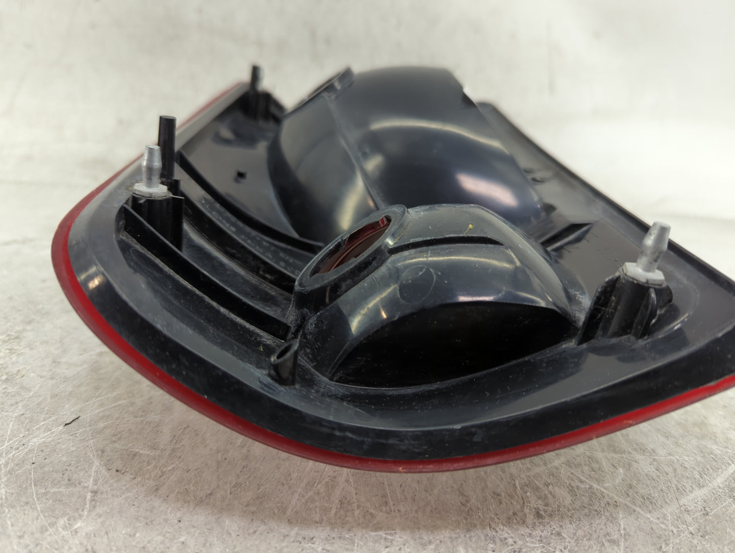 2019-2022 Jeep Cherokee Tail Light Assembly Passenger Right OEM P/N:44ZH-1093 Fits Fits 2019 2020 2021 2022 OEM Used Auto Pa