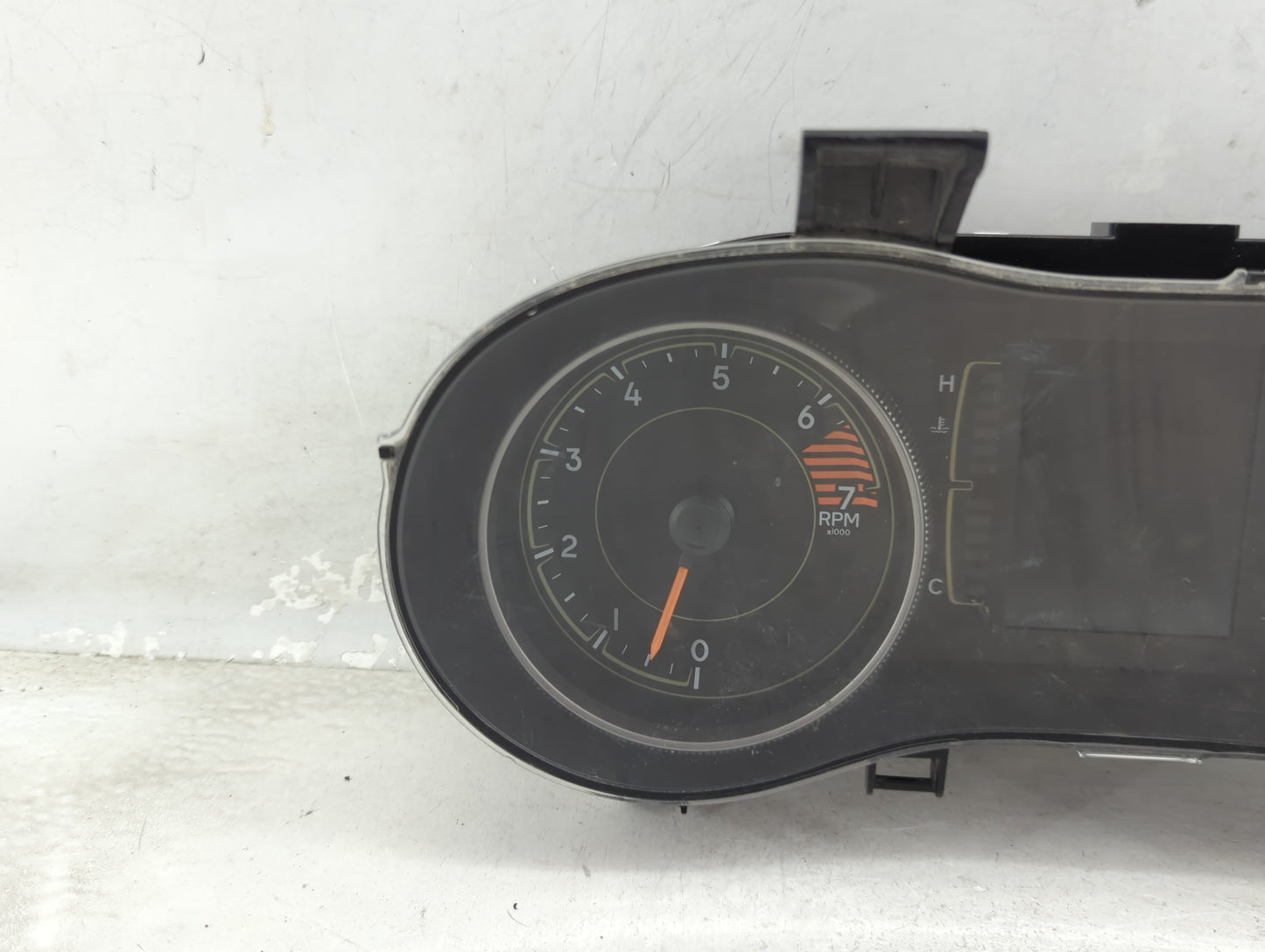 2019 Jeep Cherokee Instrument Cluster Speedometer Gauges P/N:P68379607AE TMCQI020837757 Miles: Fits OEM Used Auto Parts - Oe