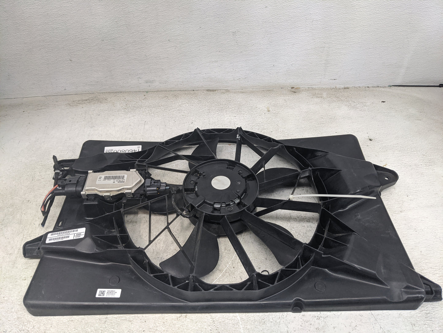 2014-2022 Jeep Cherokee Electric Radiator Cooling Fan Motor Assembly - Oemusedautoparts1.com