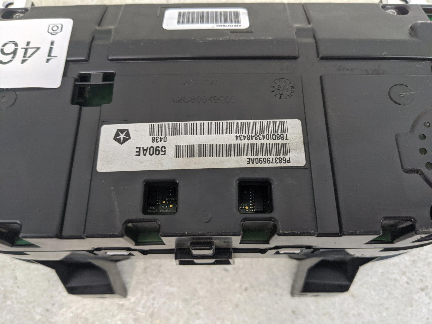 2019 Jeep Cherokee Instrument Cluster Speedometer Gauges P/N:P68379590AE A2C80949600, A2C19776404 Miles:23K Fits OEM Used Au