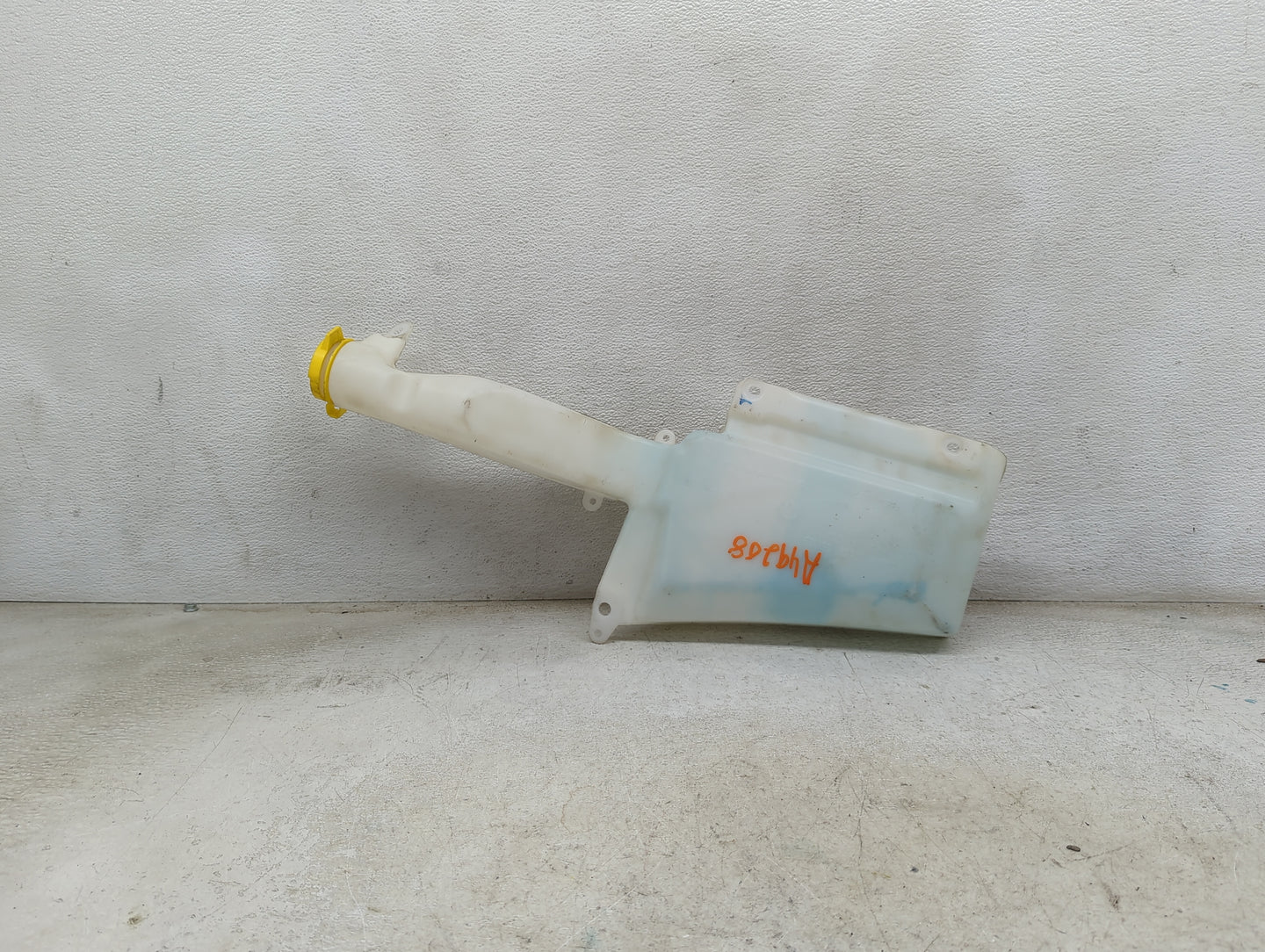 2019-2022 Jeep Cherokee Windshield Washer Fluid Reservoir Bottle Oem 1473881 - Oemusedautoparts1.com