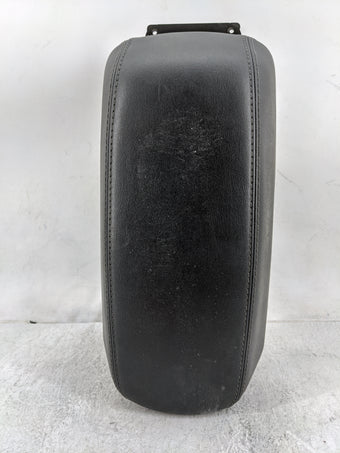 compare product 2019 Jeep Cherokee Center Console Armrest Cover Lid P/N:2S6S61-DX9LAA 68477593948190X9LAA0 Fits OEM Used Auto Parts