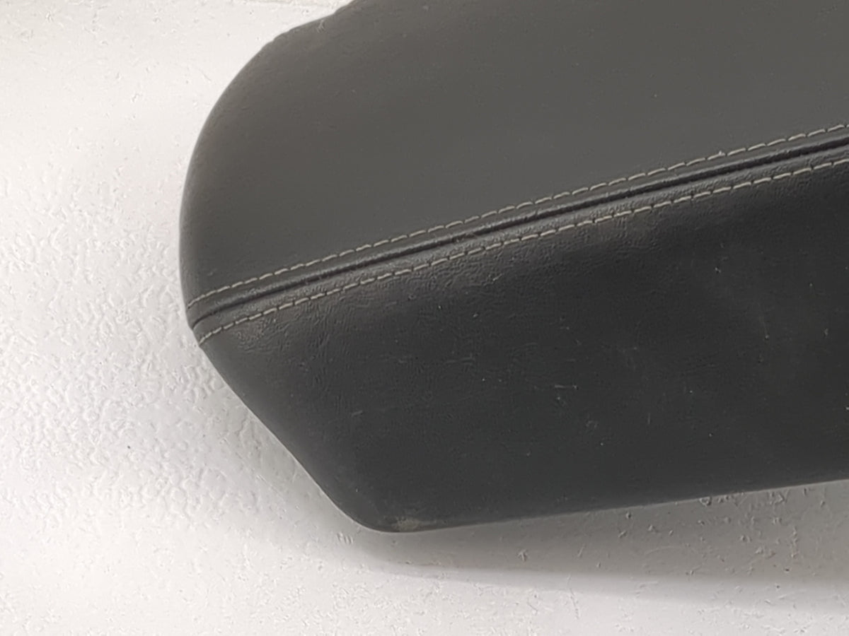 2019 Jeep Cherokee Center Console Armrest Cover Lid Fits OEM Used Auto Parts - Oemusedautoparts1.com
