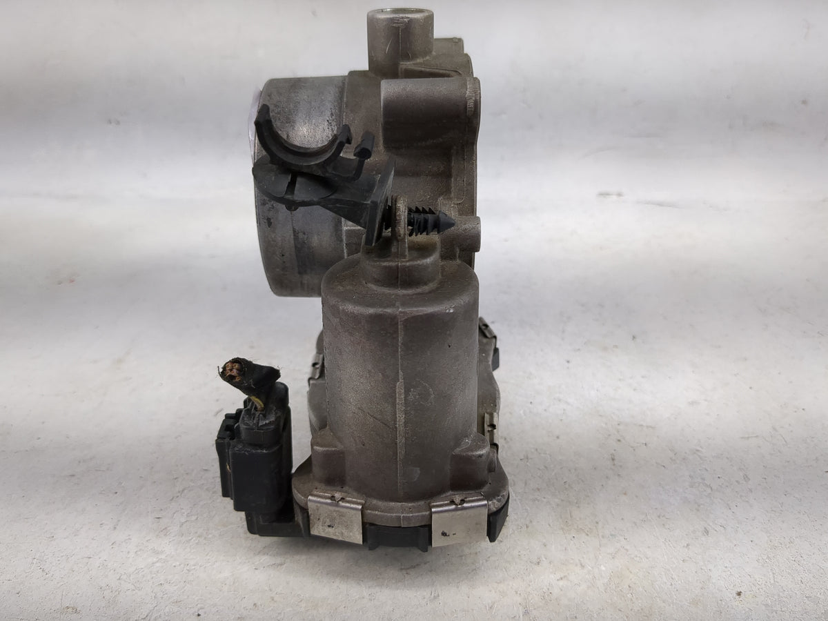 2019 Jeep Cherokee Throttle Body P/N:04891970AB Fits OEM Used Auto Parts - Oemusedautoparts1.com