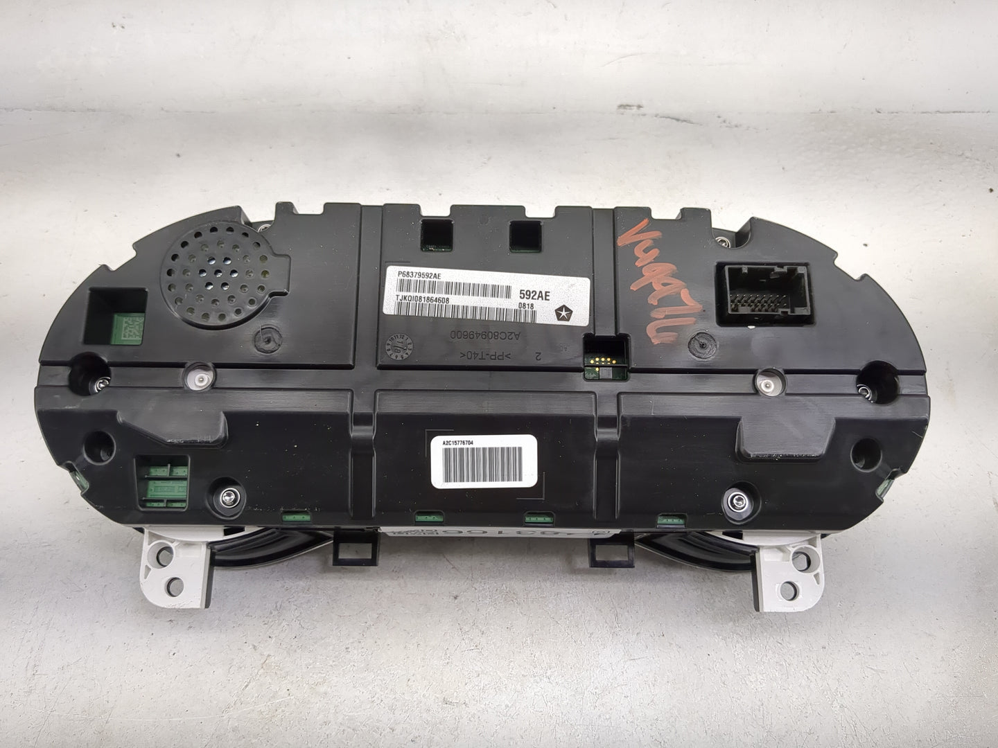 2019 Jeep Cherokee Instrument Cluster Speedometer Gauges P/N:P68379592AE A2C80949600 Miles: Fits OEM Used Auto Parts - Oemus