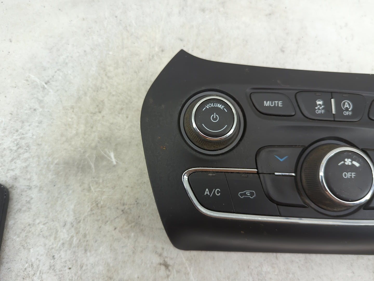 2019-2022 Jeep Cherokee Climate Control Module Temperature AC/Heater Replacement P/N:68285938AC 16731101 Fits OEM Used Auto 