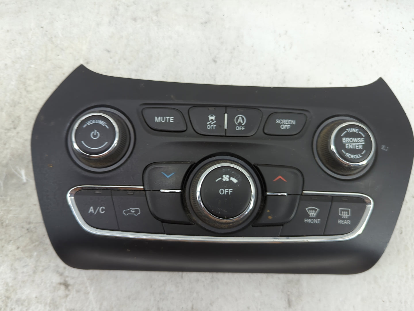 2019-2022 Jeep Cherokee Climate Control Module Temperature AC/Heater Replacement P/N:68285938AC 16731101 Fits OEM Used Auto 