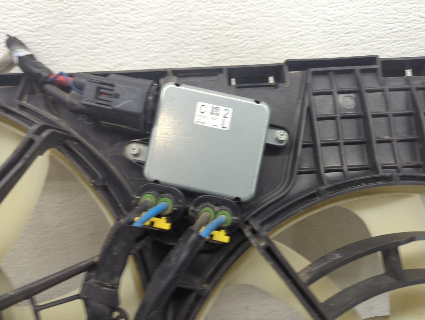 2019 Jeep Cherokee Electric Radiator Cooling Fan Motor Assembly P/N:68399026AA 0261870113K, AA023000-0412, AA422750-8137 Fit