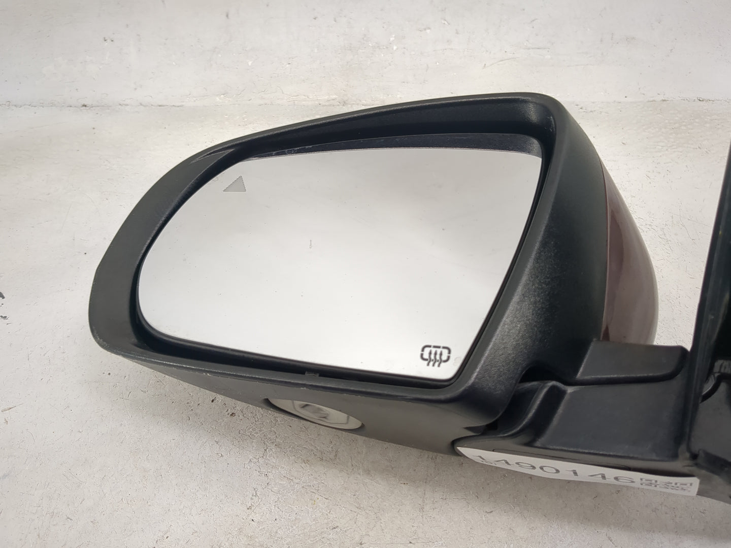 2019 Jeep Cherokee Driver Side View Mirror - Left Door Mirror OEM Used - Oemusedautoparts1.com