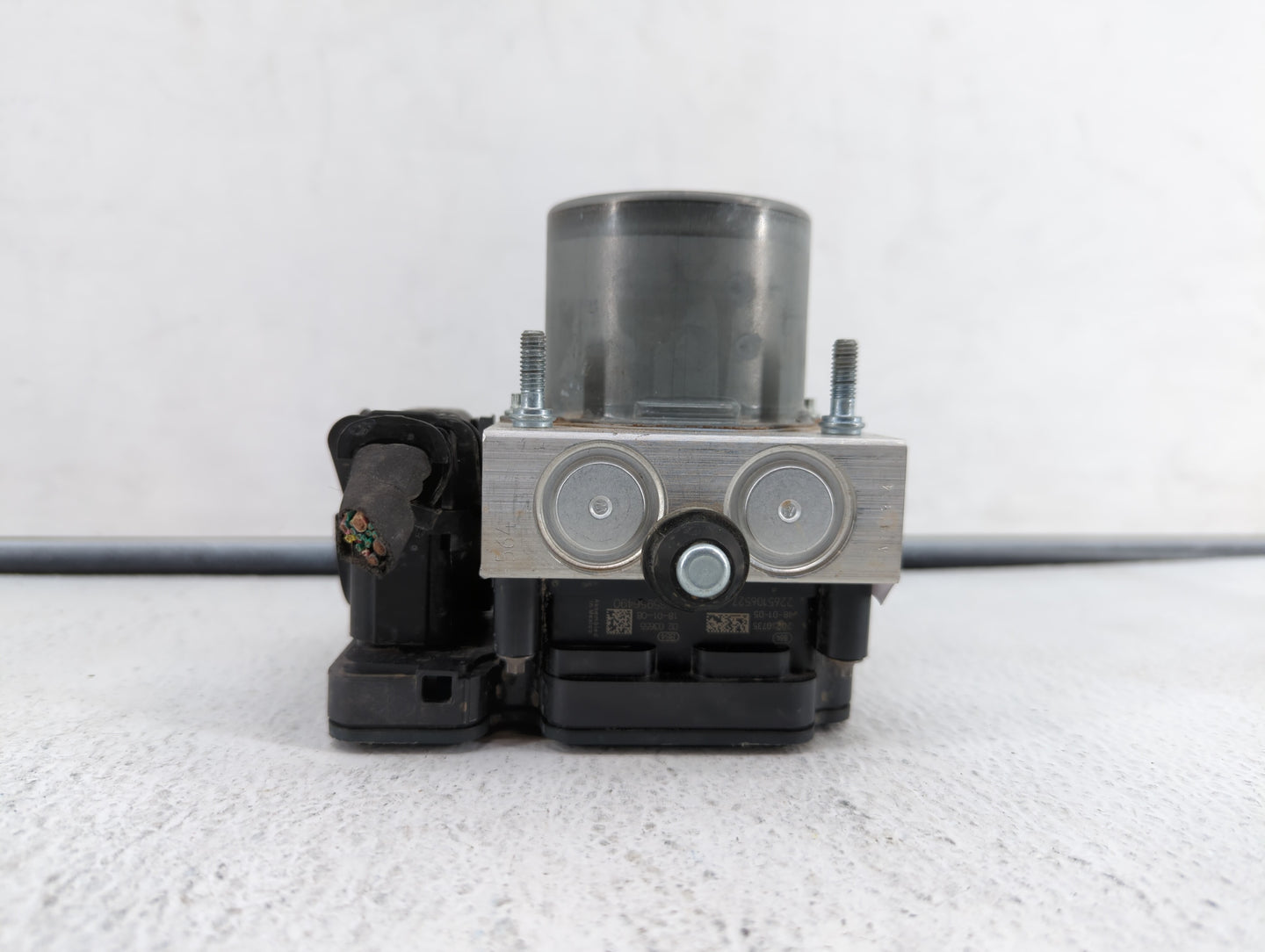 2019 Jeep Cherokee ABS Pump Control Module Replacement P/N:68287912AF 68287910AG, 68287910AF Fits OEM Used Auto Parts - Oemu