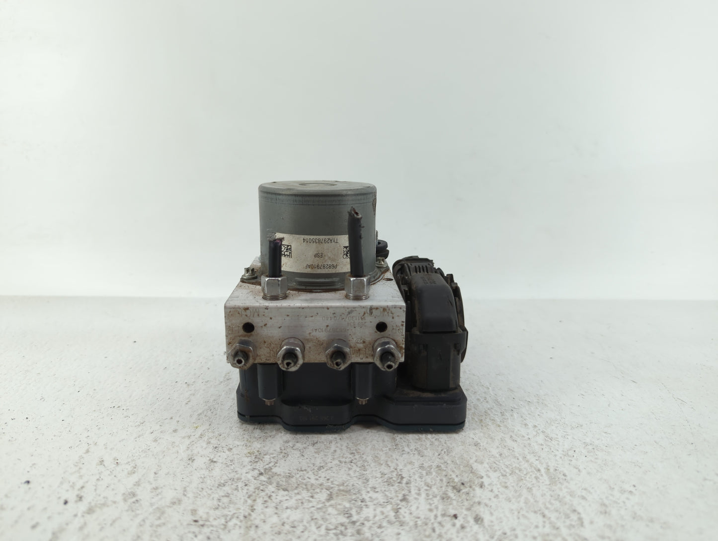 2019 Jeep Cherokee ABS Pump Control Module Replacement P/N:68287912AF 68287910AG, 68287910AF Fits OEM Used Auto Parts - Oemu