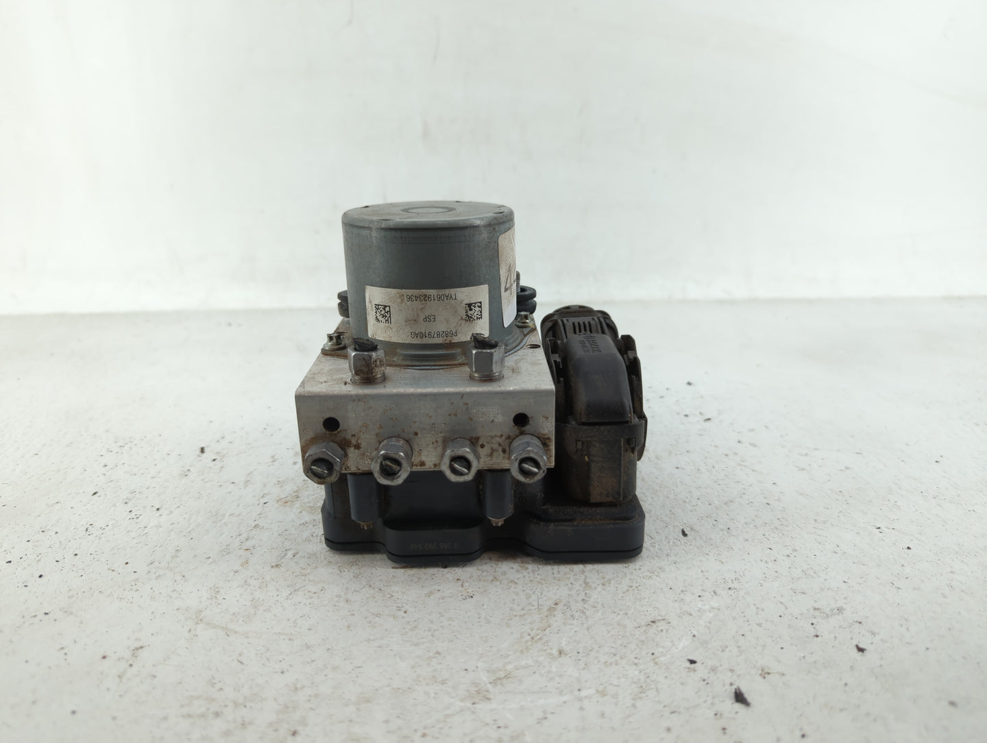 2019 Jeep Cherokee ABS Pump Control Module Replacement P/N:68287912AF 68287910AG, 68287910AF Fits OEM Used Auto Parts - Oemu