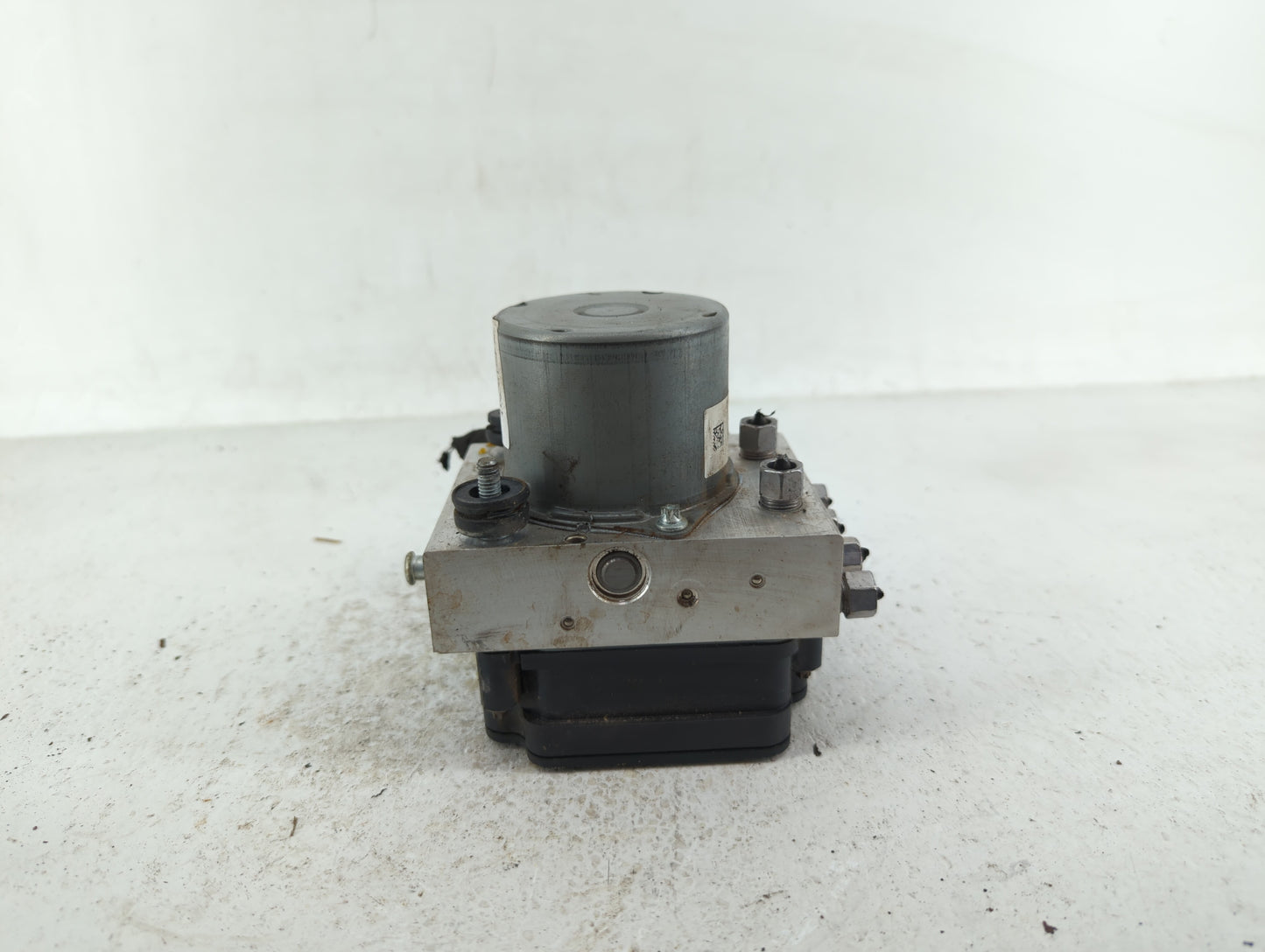 2019 Jeep Cherokee ABS Pump Control Module Replacement P/N:68287912AF 68287910AG, 68287910AF Fits OEM Used Auto Parts - Oemu