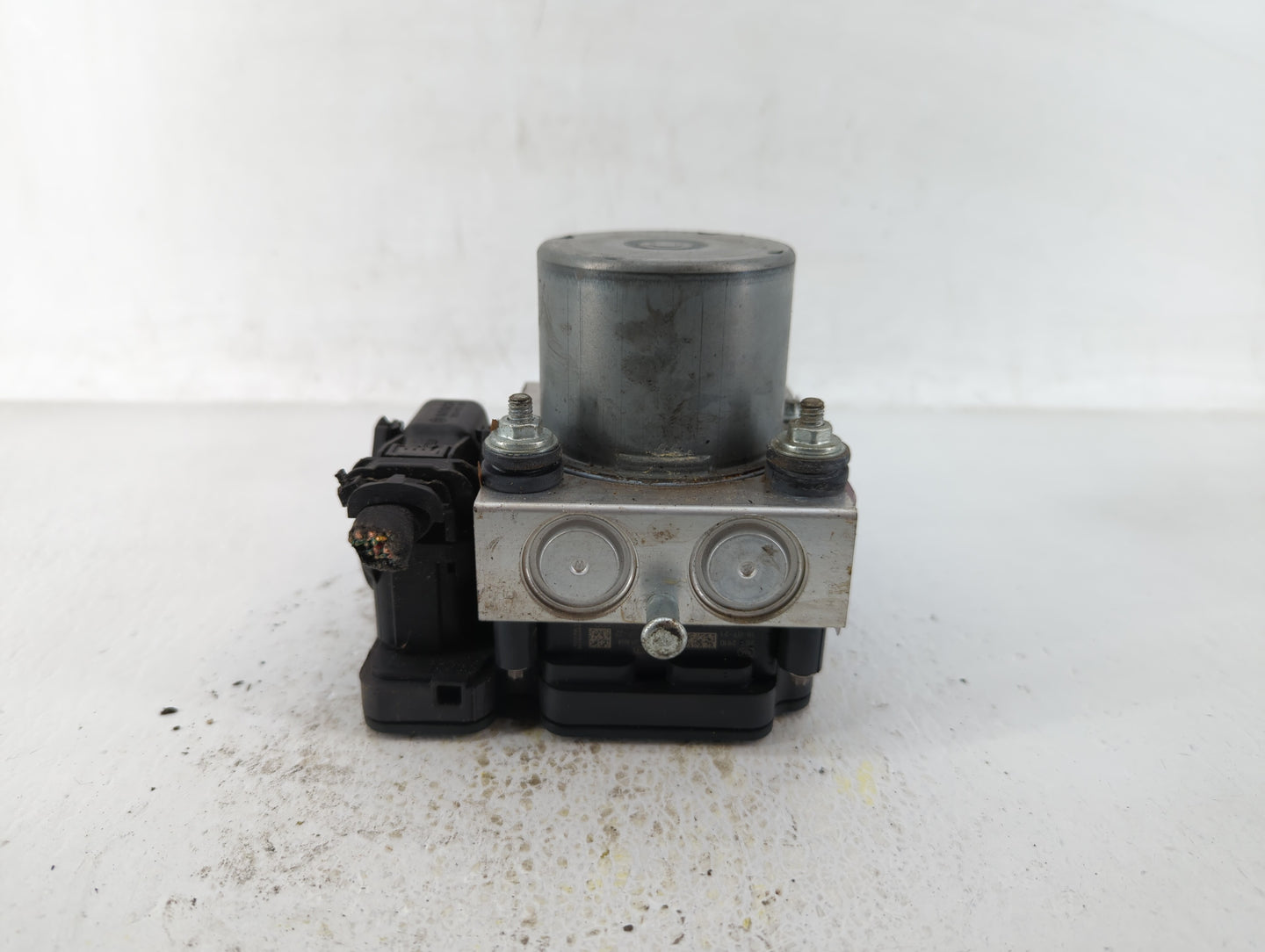 2019 Jeep Cherokee ABS Pump Control Module Replacement P/N:68287912AF 68287910AG, 68287910AF Fits OEM Used Auto Parts - Oemu