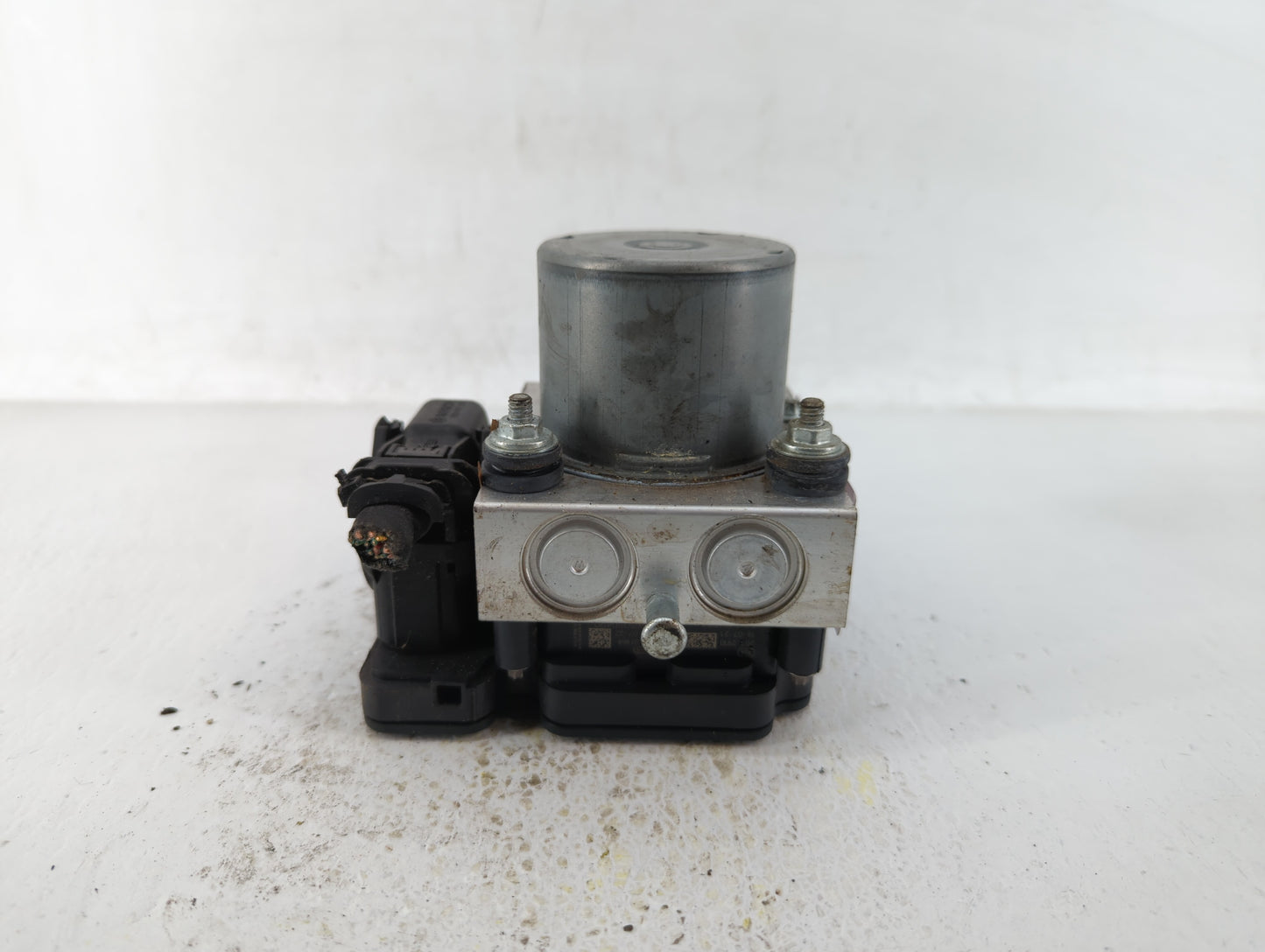 2019 Jeep Cherokee ABS Pump Control Module Replacement P/N:68287912AF 68287910AG, 68287910AF Fits OEM Used Auto Parts - Oemu