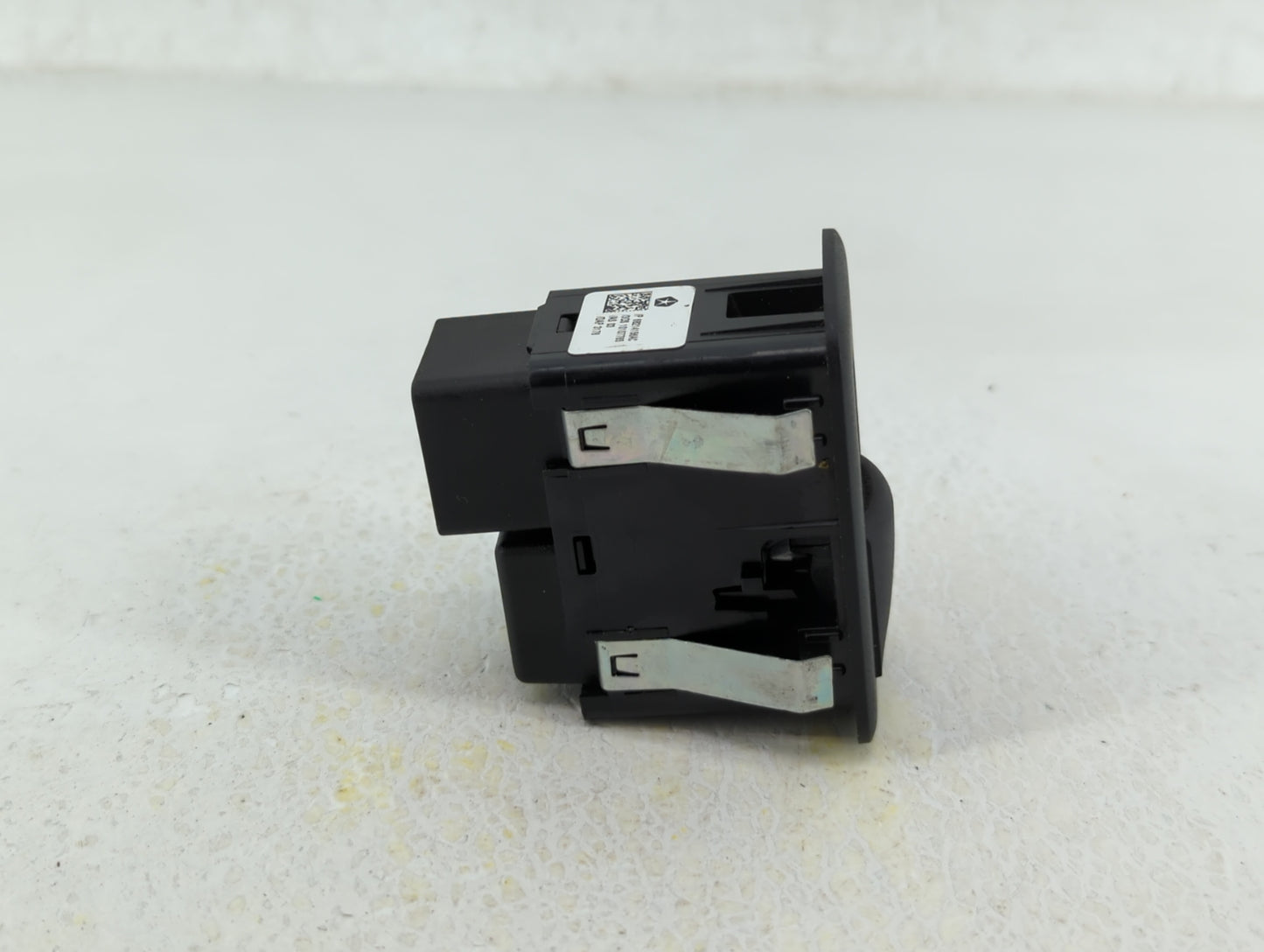 2019 Jeep Cherokee Driver Left Rear Power Window Switch 68214156ac - Oemusedautoparts1.com
