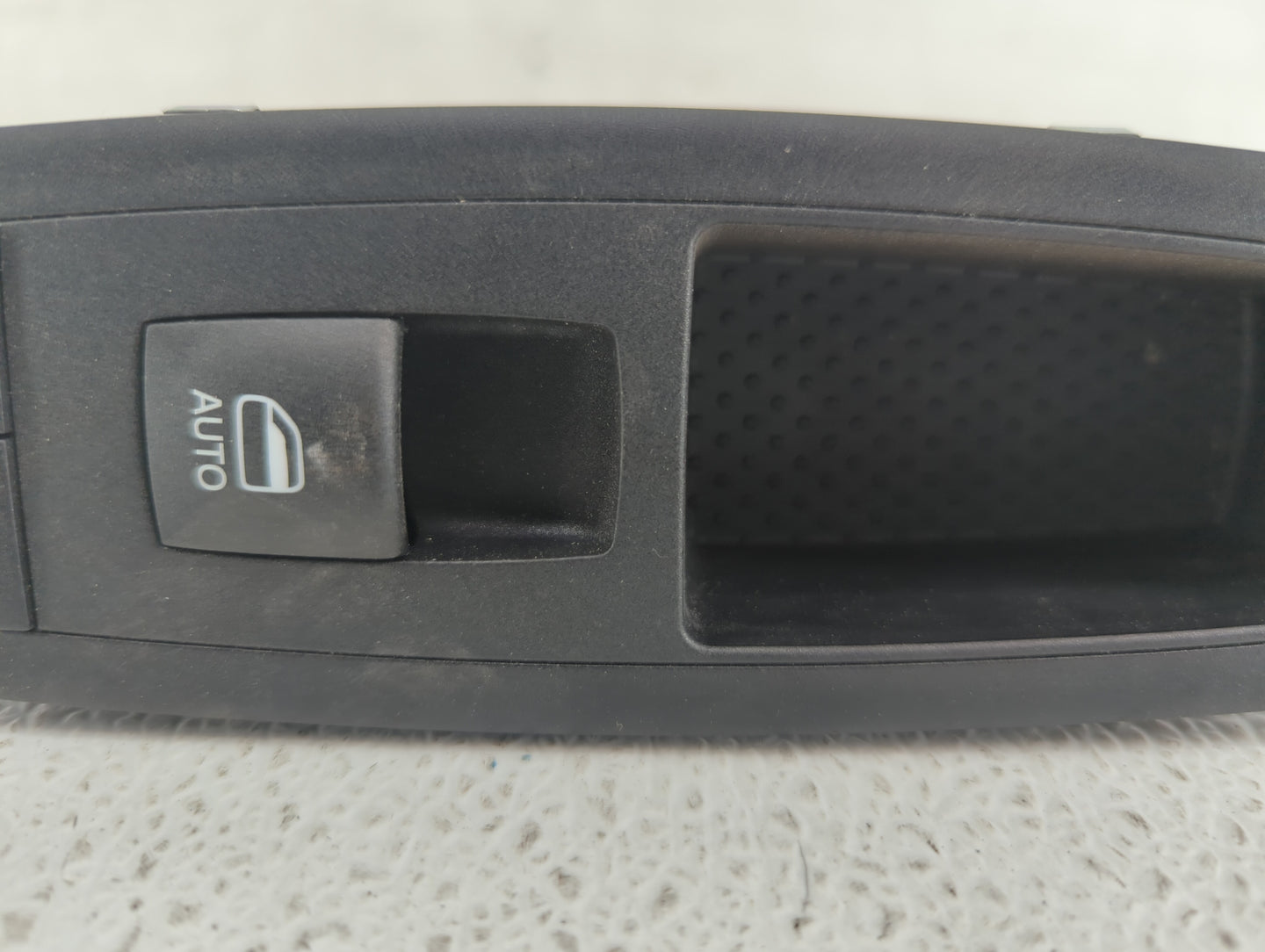 2017-2022 Jeep Cherokee Master Power Window Switch Replacement Driver Side Left P/N:68590594AA 68275252AE Fits OEM Used Auto