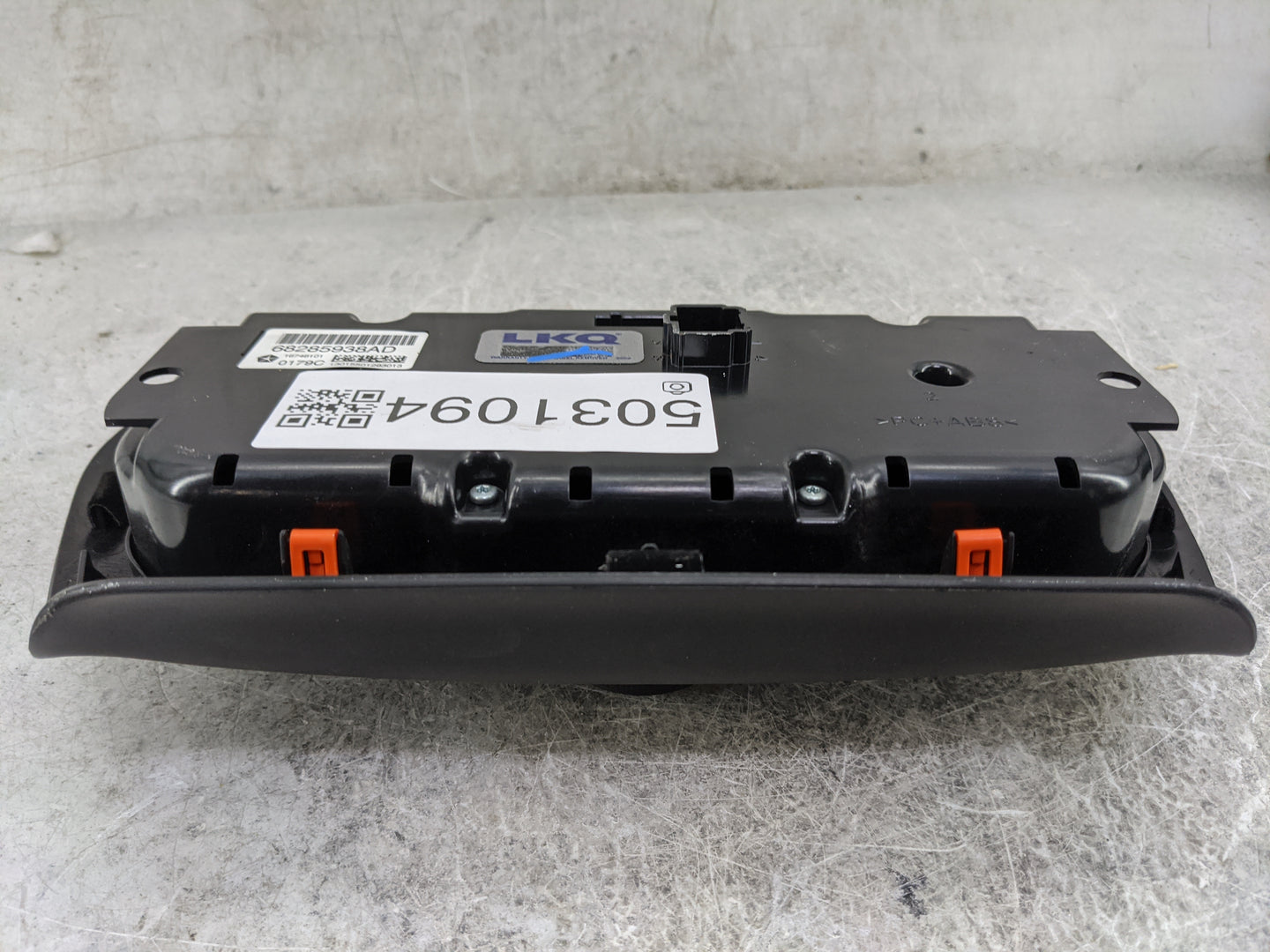 2019-2022 Jeep Cherokee Climate Control Module Temperature AC/Heater Replacement P/N:68285938AD Fits Fits 2019 2020 2021 202