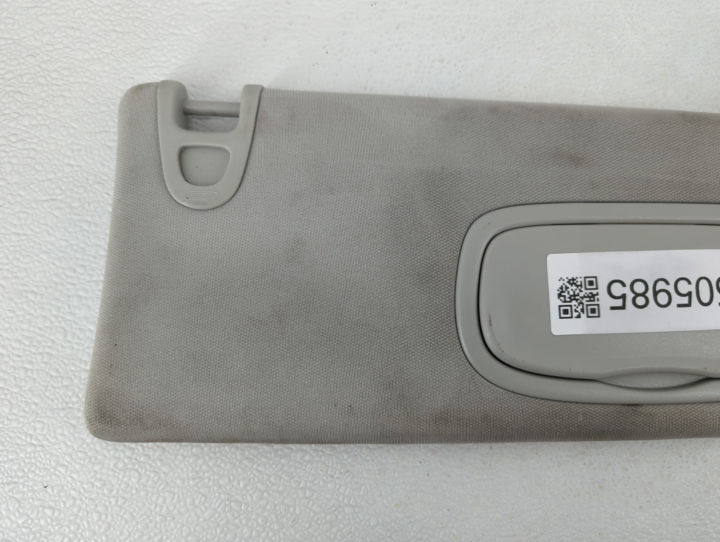 2019-2022 Jeep Cherokee Sun Visor Shade Replacement Passenger Right Mirror Fits Fits 2019 2020 2021 2022 OEM Used Auto Parts