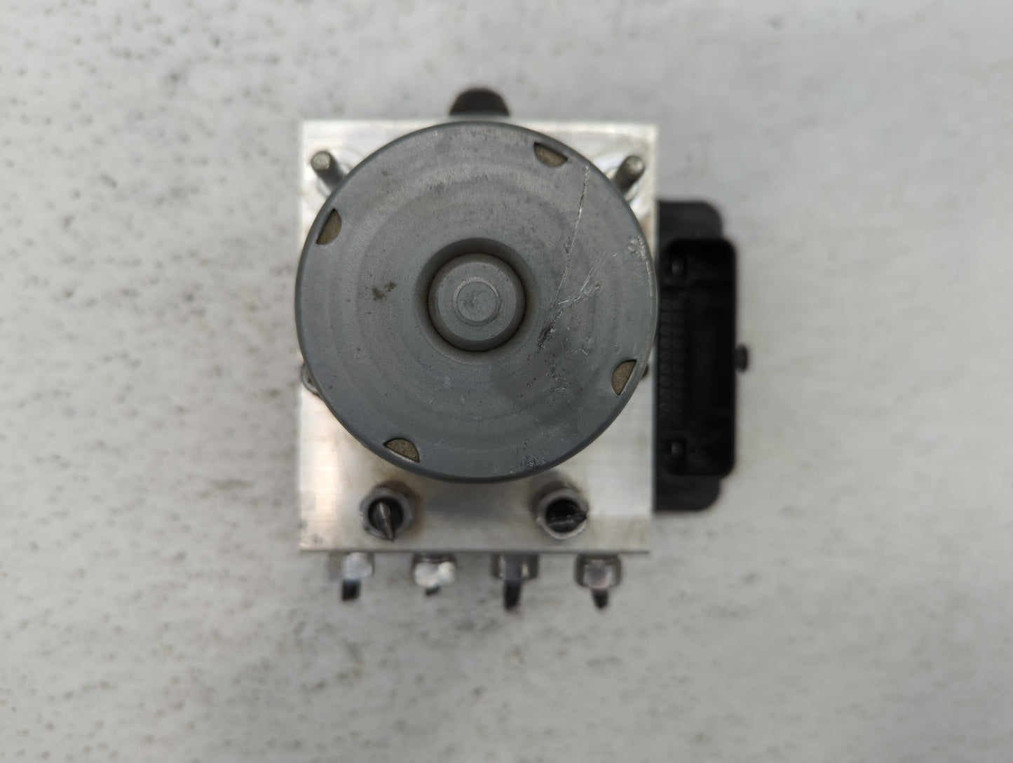2019 Jeep Cherokee ABS Pump Control Module Replacement P/N:68287910AF 68287912AF, 68287910AG Fits OEM Used Auto Parts - Oemu