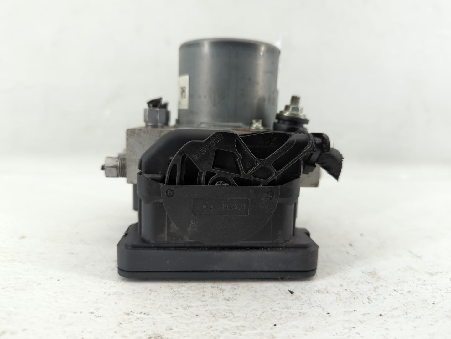 2019 Jeep Cherokee ABS Pump Control Module Replacement P/N:68287910AG 68287910AF, 68287912AF Fits OEM Used Auto Parts - Oemu
