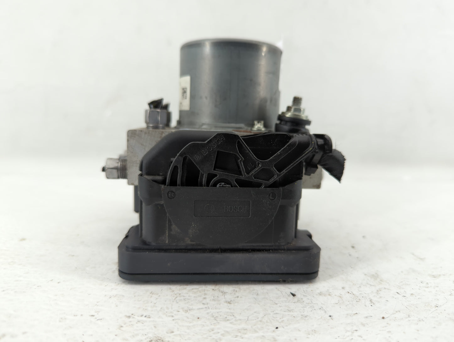 2019 Jeep Cherokee ABS Pump Control Module Replacement P/N:68287910AG 68287910AF, 68287912AF Fits OEM Used Auto Parts - Oemu
