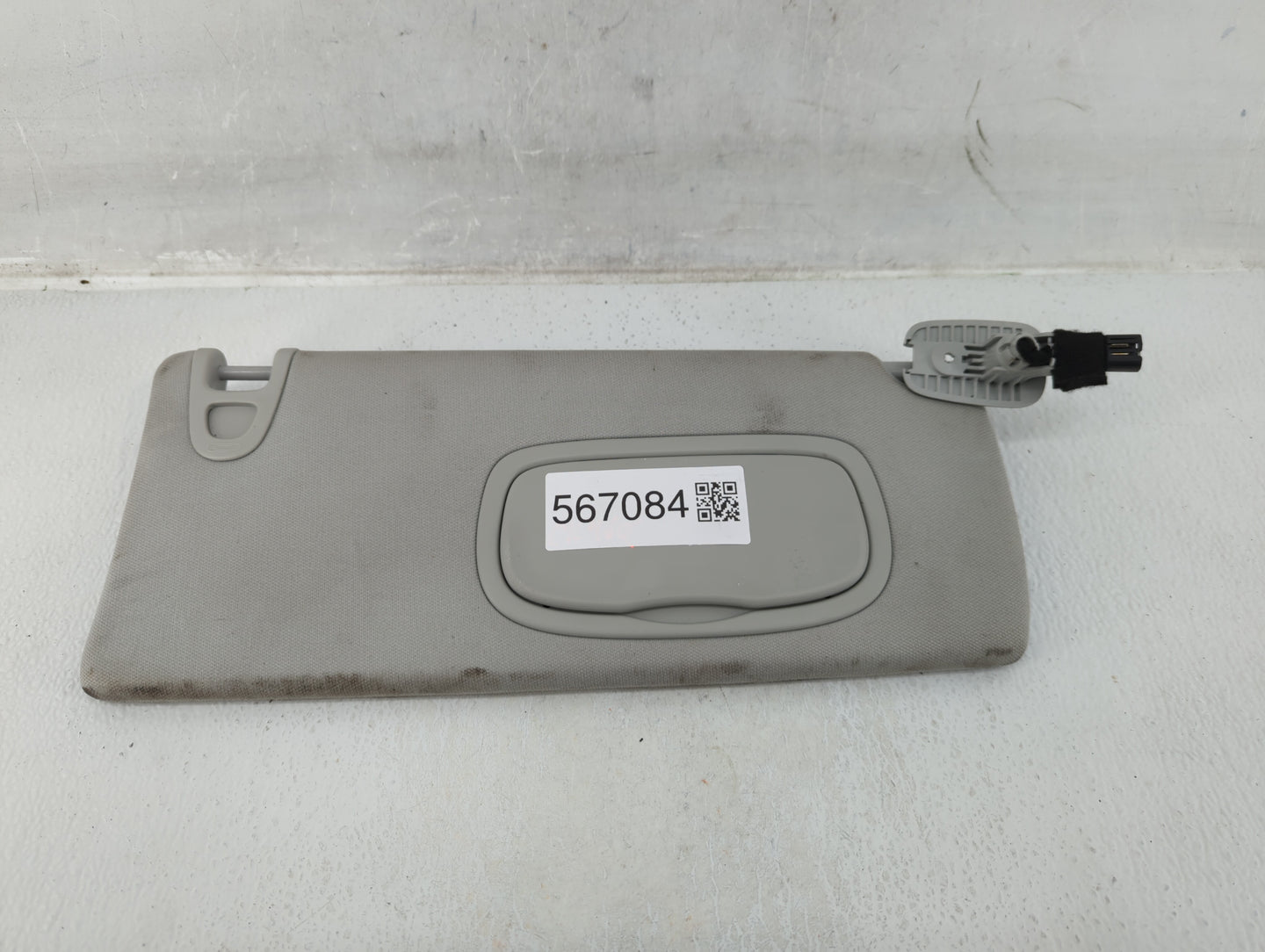 2019-2022 Jeep Cherokee Sun Visor Shade Replacement Passenger Right Mirror Fits Fits 2019 2020 2021 2022 OEM Used Auto Parts