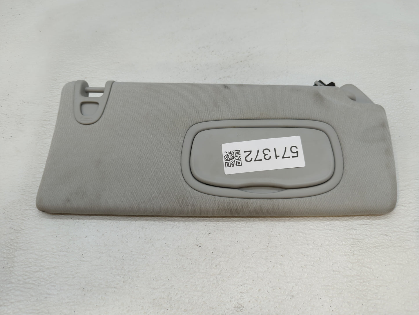 2019-2022 Jeep Cherokee Sun Visor Shade Replacement Passenger Right Mirror Fits Fits 2019 2020 2021 2022 OEM Used Auto Parts